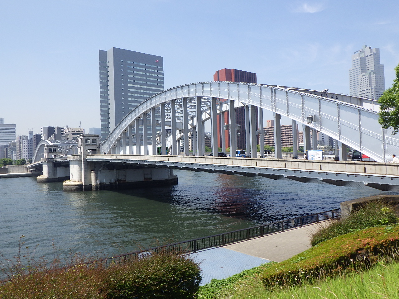橋梁塗装工事とは