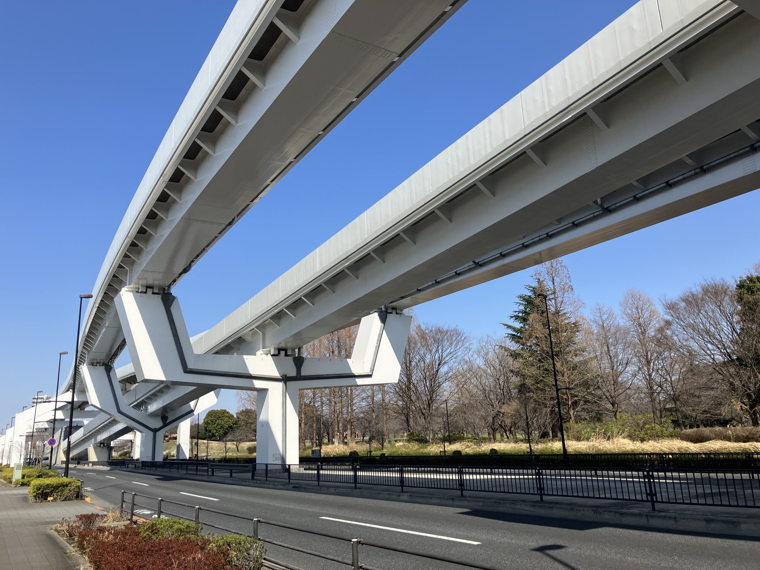 日暮里・舎人ライナー江北駅から舎人駅間塗装工事（R7-2）